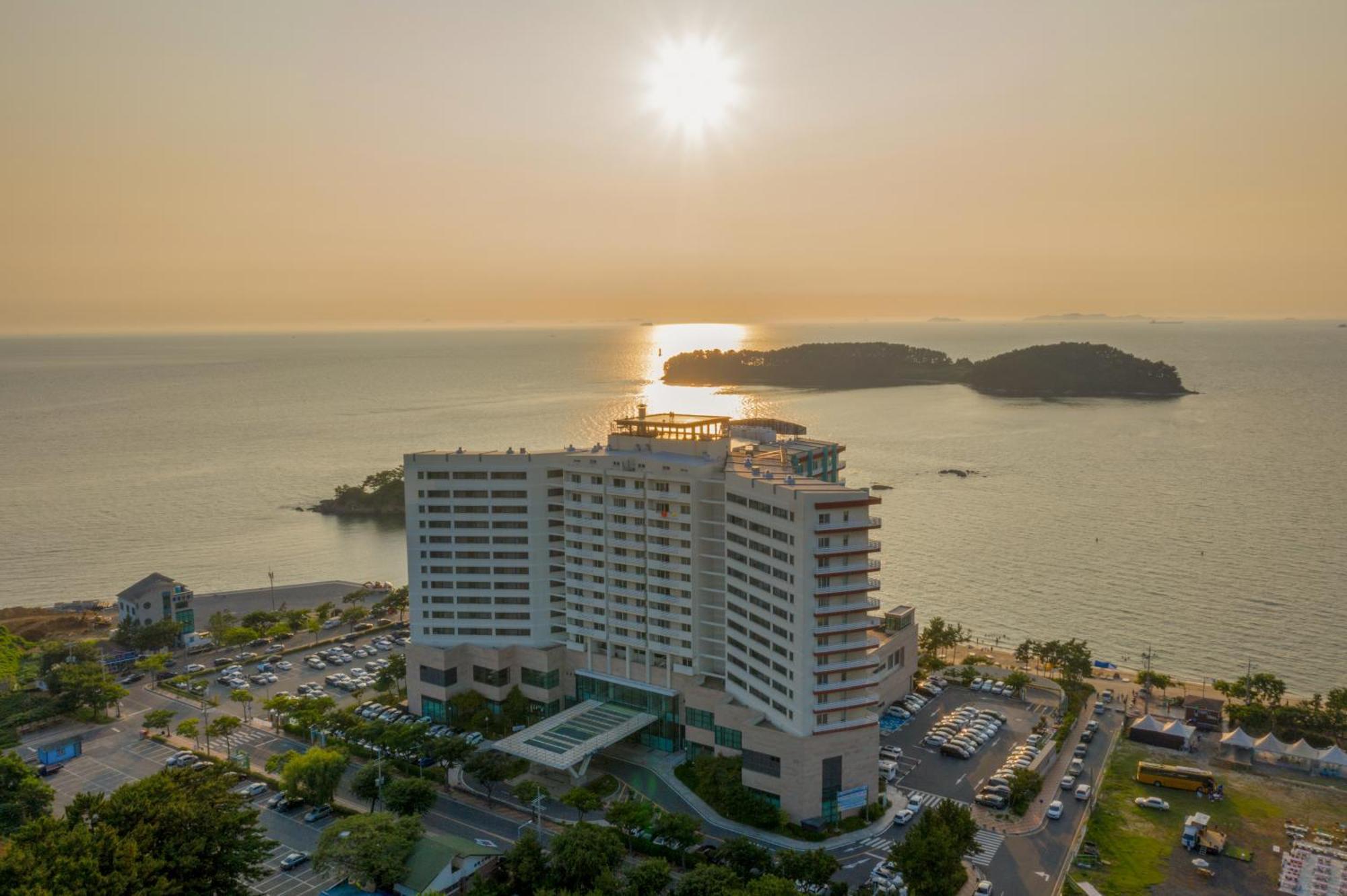 Beache Palace Boryeong Exterior photo